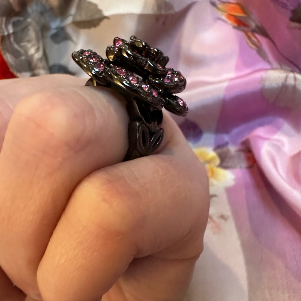 Park Lane-Rosette Ring-size 6 -Hematite plated with rose crystals-originally $76 - Picture 9 of 9